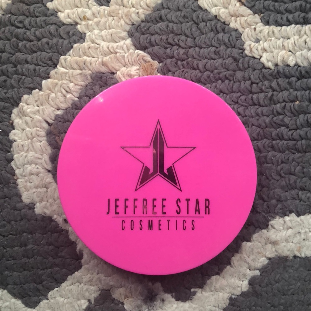 SOLD 🍪Sanitized, USED ONCE, Jeffree Star MINT!